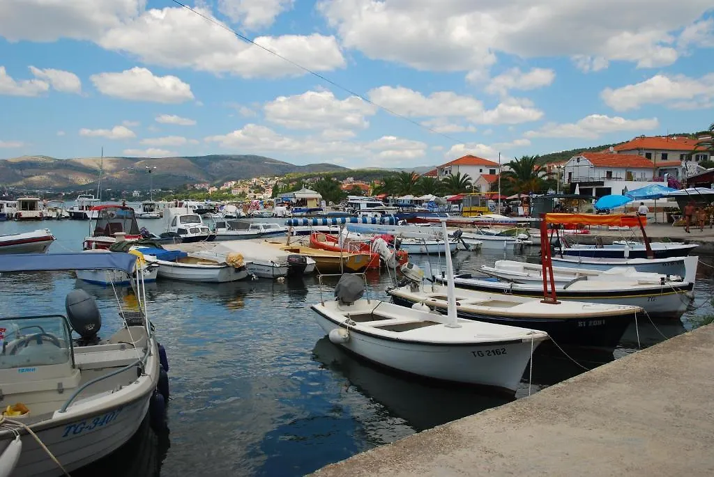 Apartments Zdravko Trogir